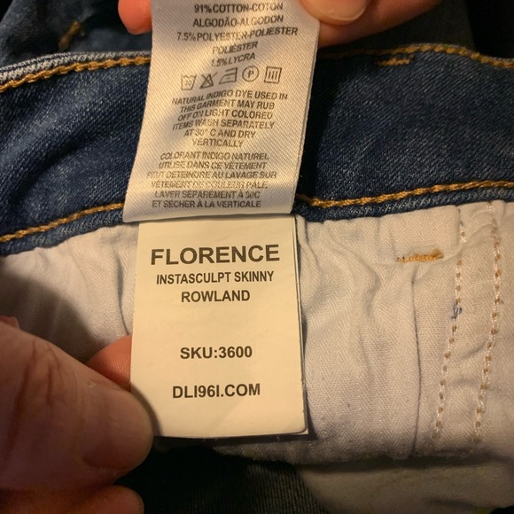DL1961 Florence Mid Rise Instasculpt Skinny Frayed Hem Jeans - Picture 13 of 13